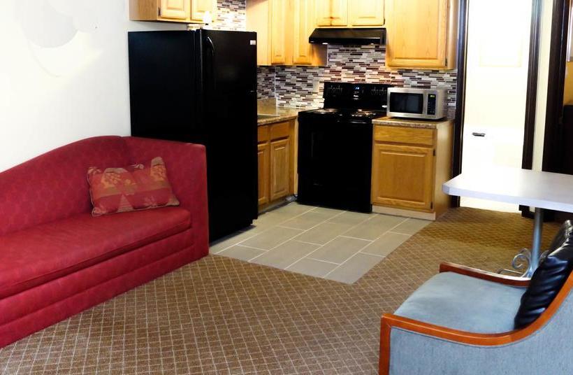 Мотель Sullivan Trail Inn & Suites