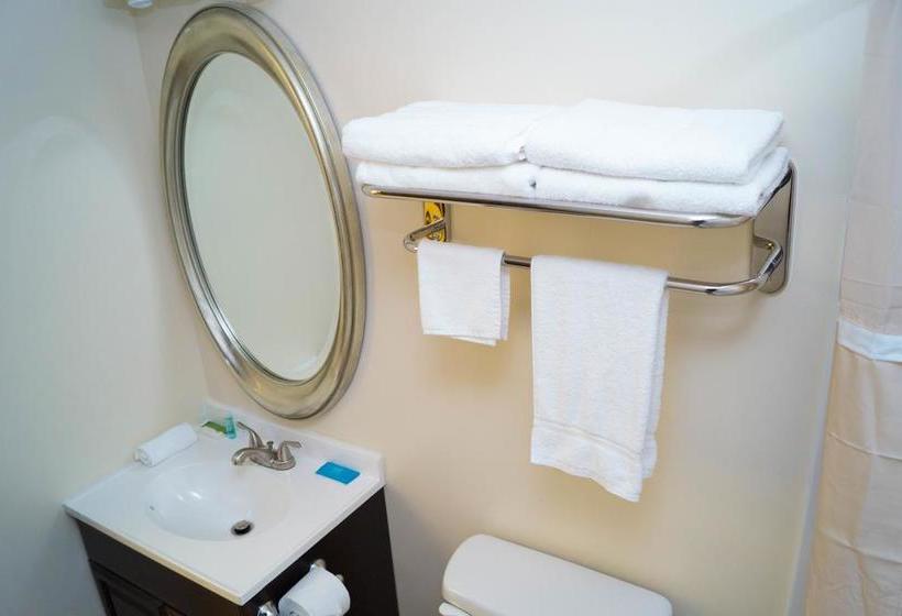 Мотель Sullivan Trail Inn & Suites