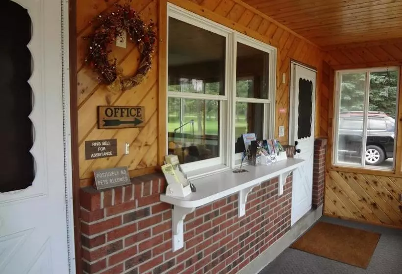 Мотель Sullivan Trail Inn & Suites