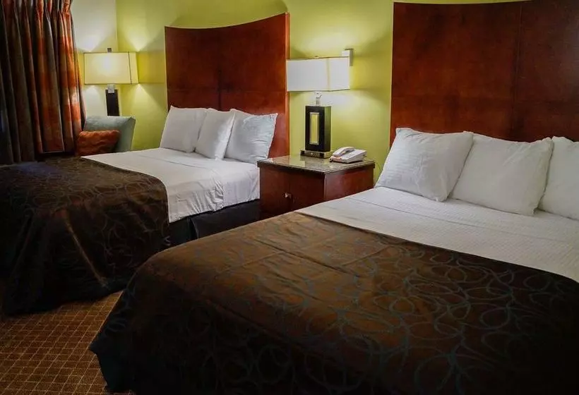 Мотель Sullivan Trail Inn & Suites