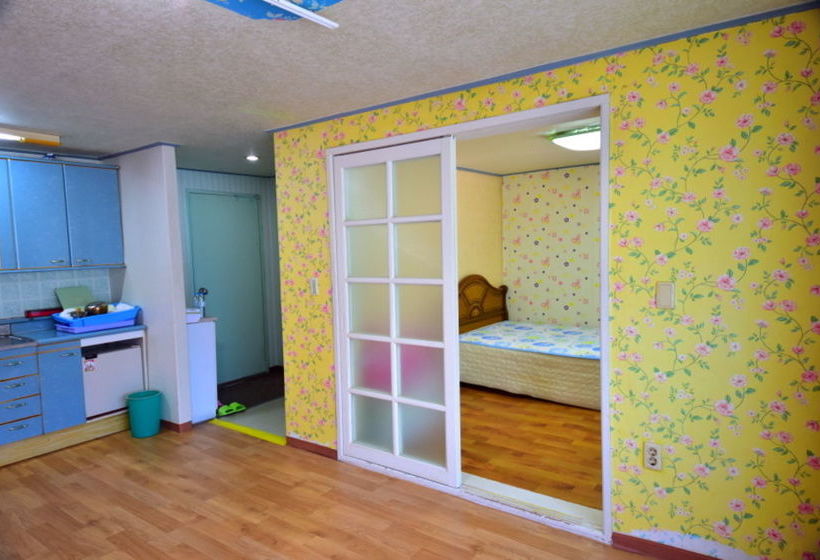 Pensione Back To Eden Resotel