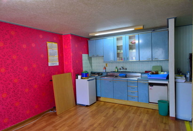 Pensione Back To Eden Resotel