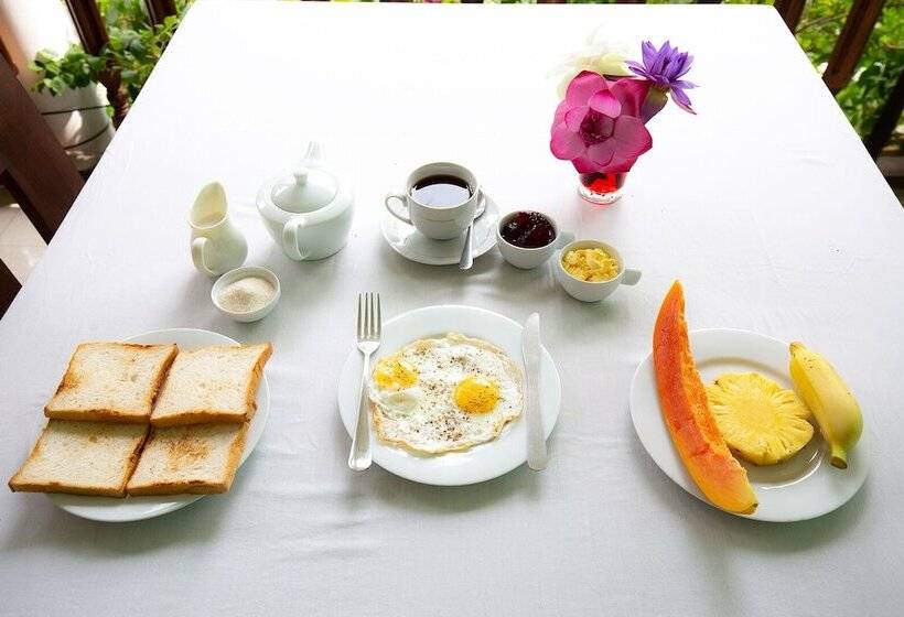 膳宿费 La Villa Guest House