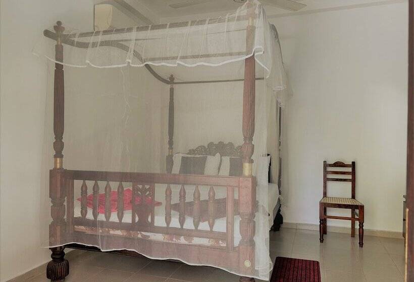 膳宿费 La Villa Guest House