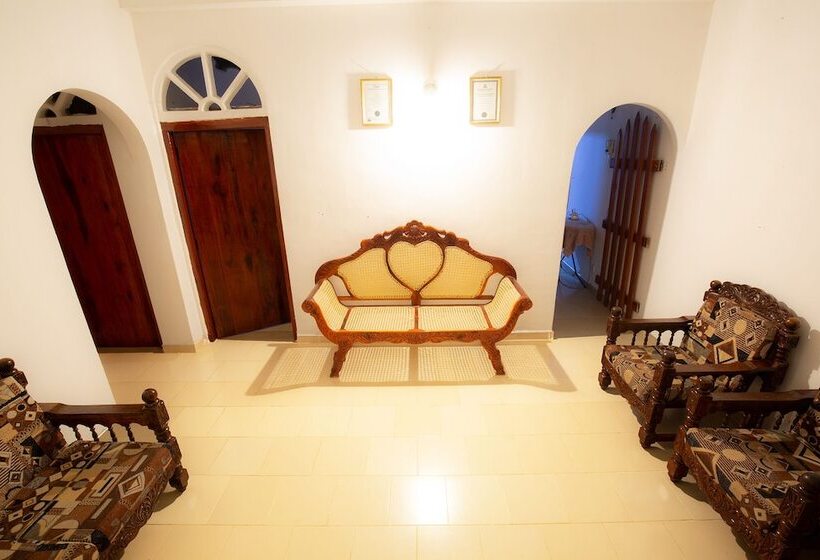 膳宿费 La Villa Guest House