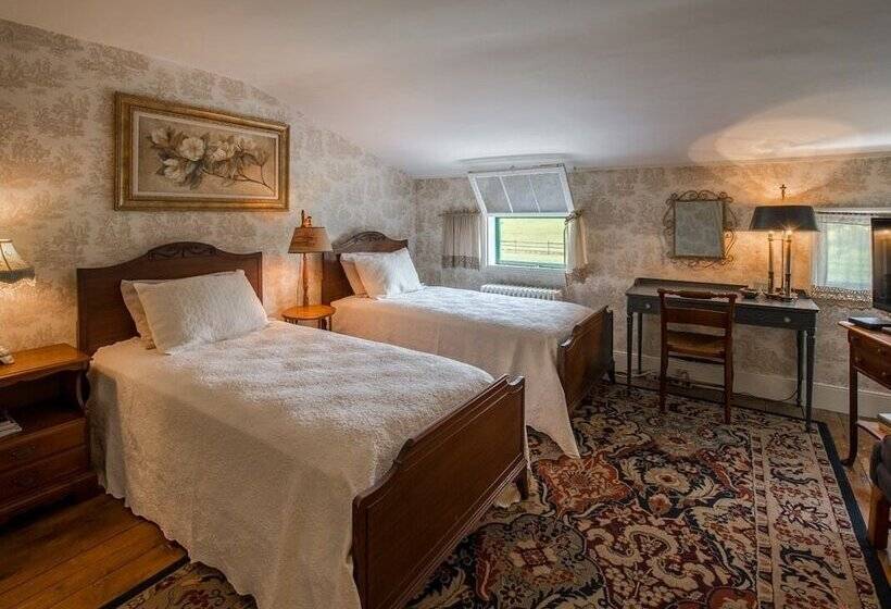 The Neighbour House B&b