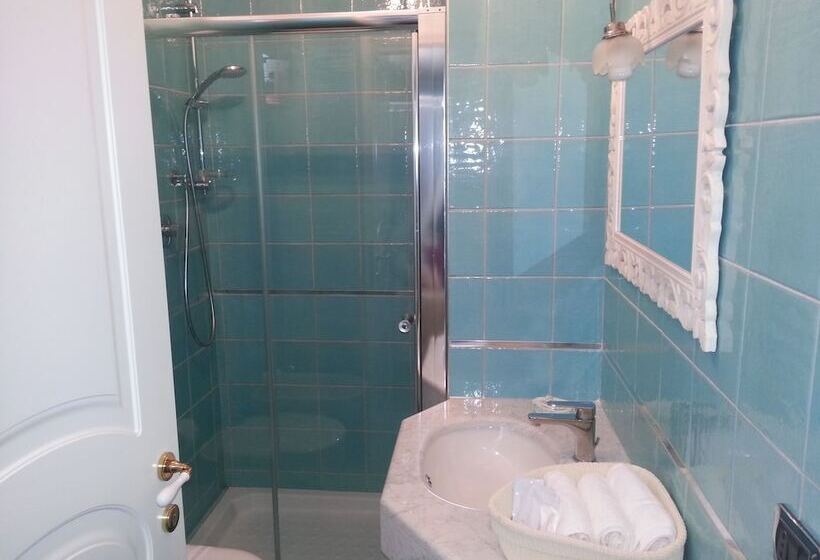 B&b Vescovo Pitirro E Residenza Crocetta