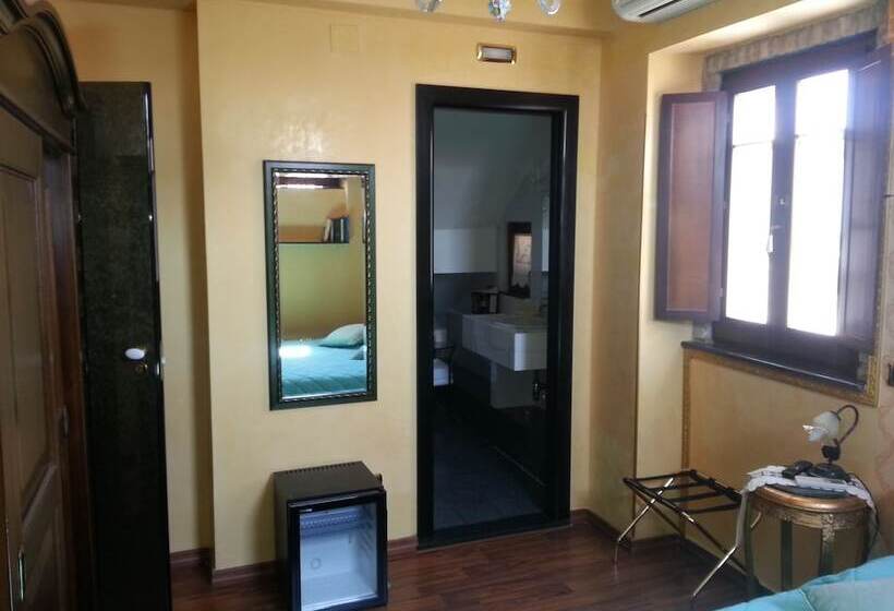 B&b Vescovo Pitirro E Residenza Crocetta