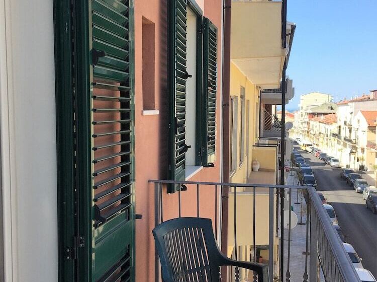 B&b Vescovo Pitirro E Residenza Crocetta