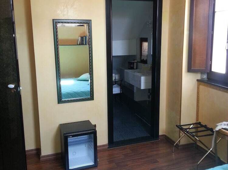 B&b Vescovo Pitirro E Residenza Crocetta