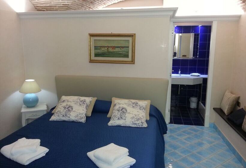 B&b Vescovo Pitirro E Residenza Crocetta