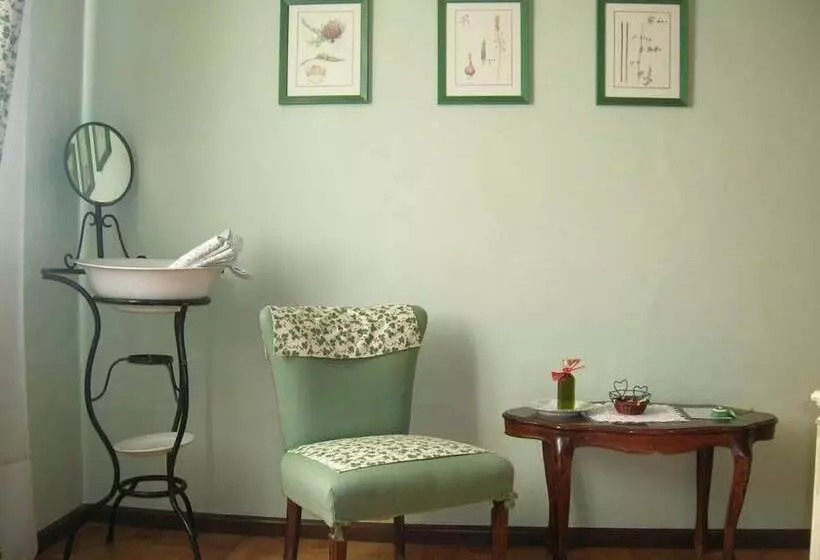 Aamiaismajoitus (B&B) Villa Mustafà