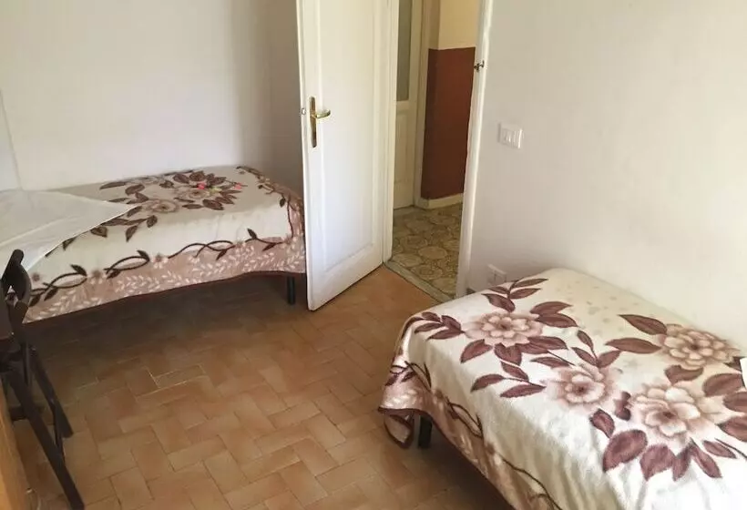 Hostel Veronique