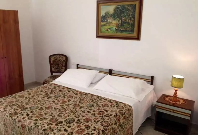 Hostel Veronique