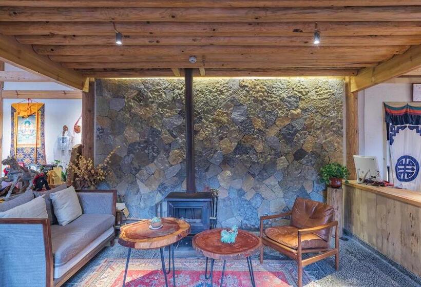 Hotel Arro Khampa By Zinc Journey Lijiang