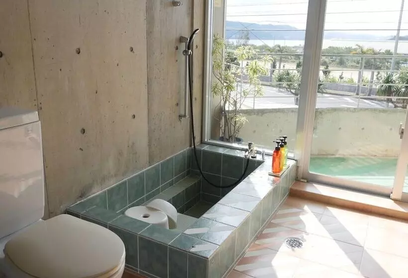 ホテル Buzz Resort