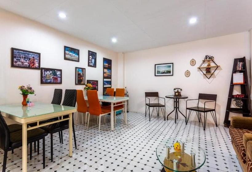 هتل De Nawarat Chiang Mai Boutique Apartment