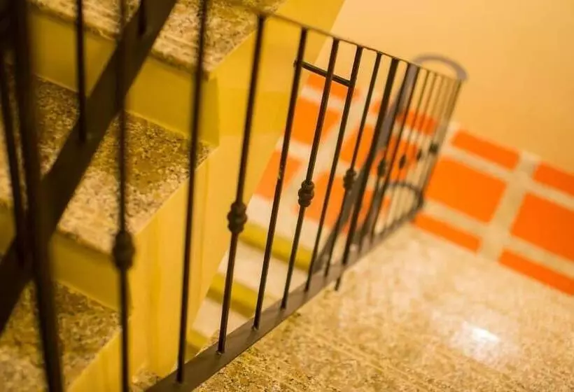 هتل De Ville Nakhon