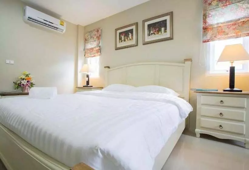 هتل De Ville Nakhon