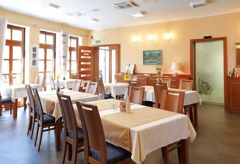 هتل And Guest House Triglav Dobrna