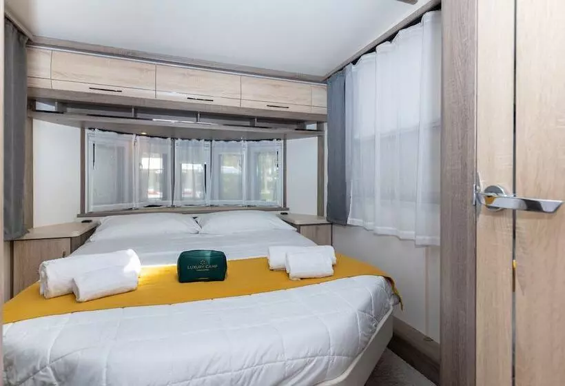 Hotelli Luxury Camp At Union Lido