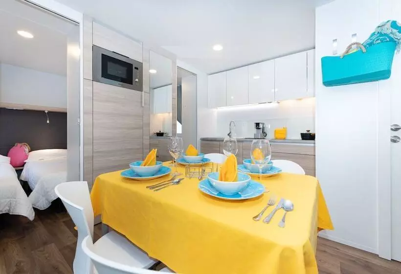 Hotelli Luxury Camp At Union Lido