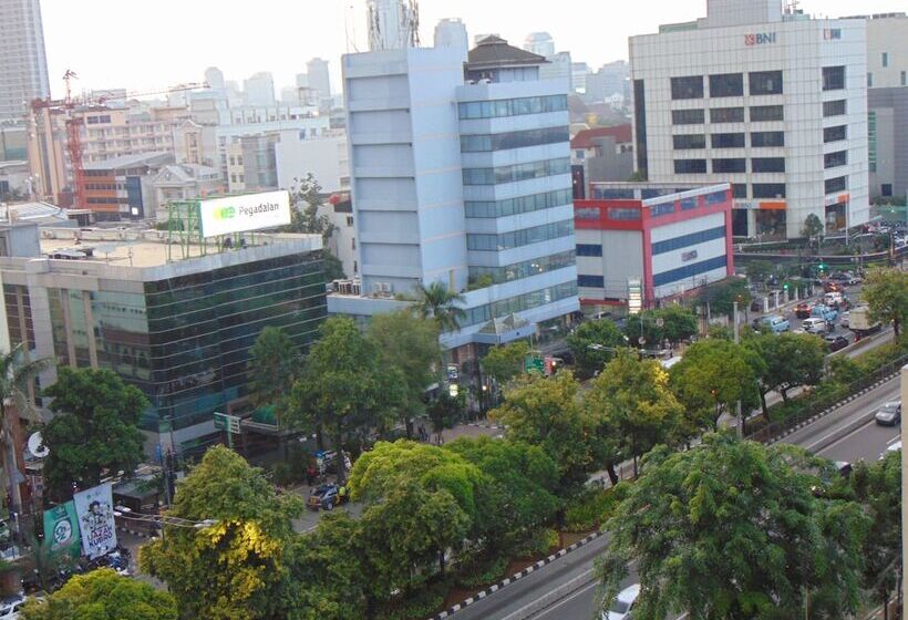 Maxonehotels.com At Kramat