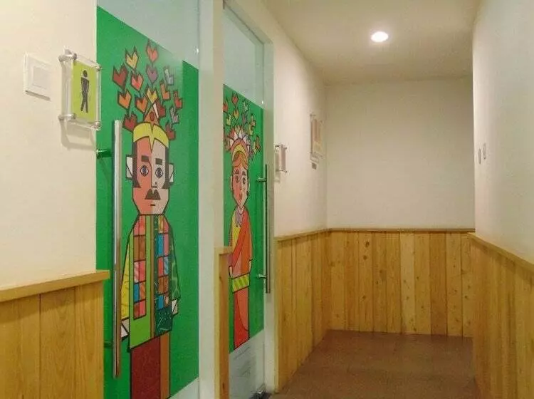 Maxonehotels.com At Kramat