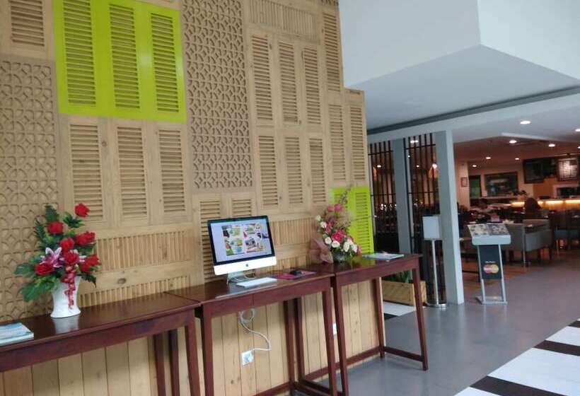 Maxonehotels.com At Kramat