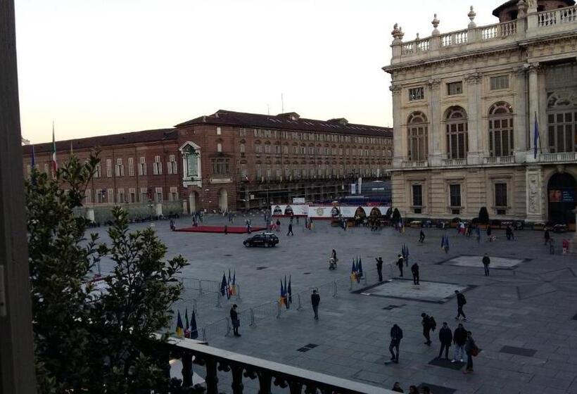 فندق Piazza Castello Suite