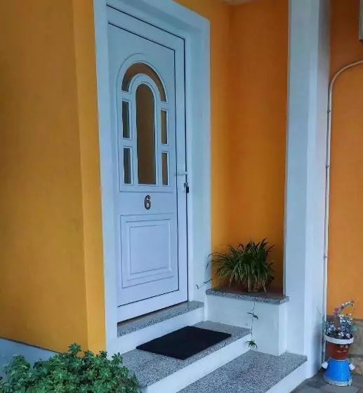 Отель Rooms And Apartment Matosevic