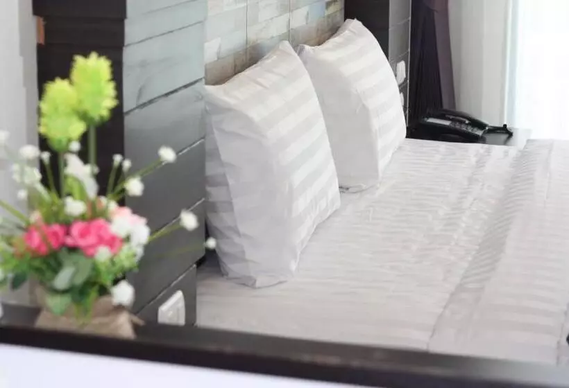 هتل Serene Residence