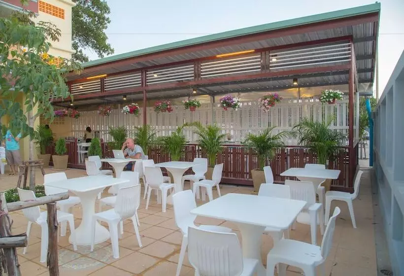 هتل Smile Residence