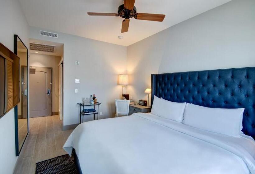 בית מלון כפרי The Plymouth South Beach