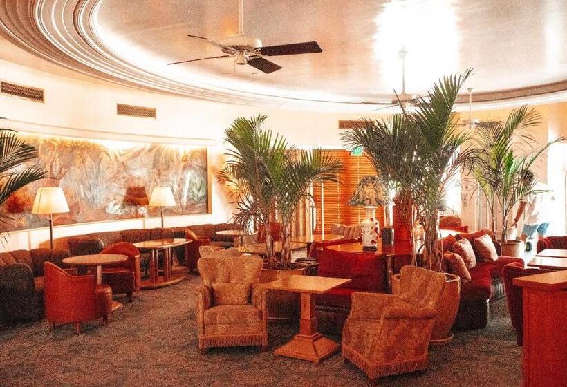 בית מלון כפרי The Plymouth South Beach