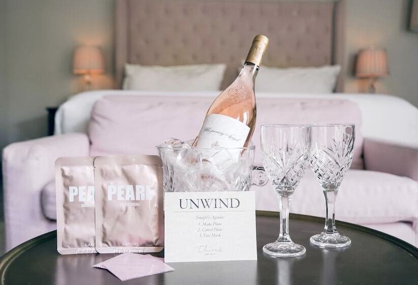 בית מלון כפרי The Plymouth South Beach