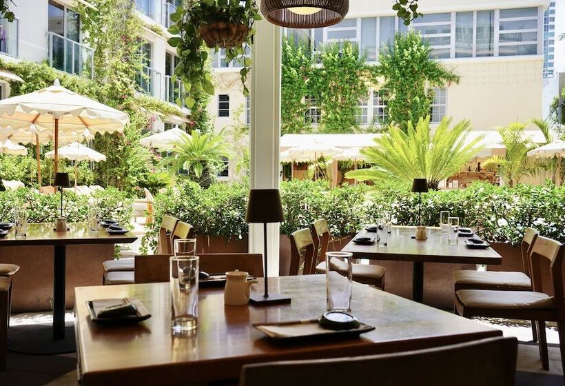 בית מלון כפרי The Plymouth South Beach