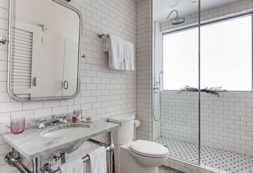 בית מלון כפרי The Plymouth South Beach