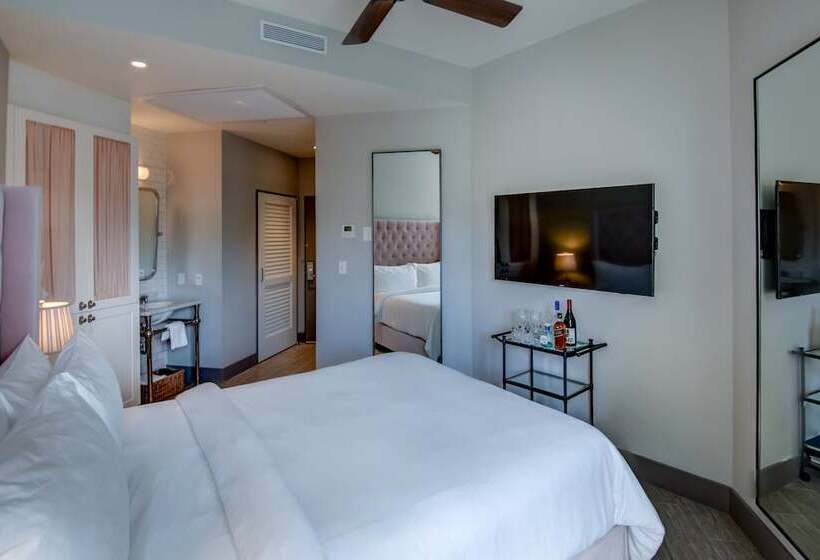 בית מלון כפרי The Plymouth South Beach