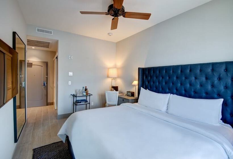 בית מלון כפרי The Plymouth South Beach