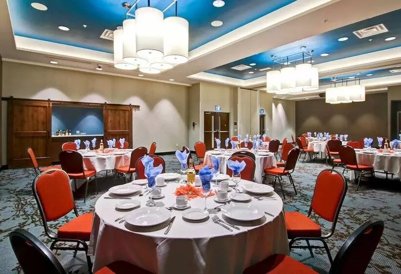 Hotelli Towneplace Suites By Marriott Kincardine