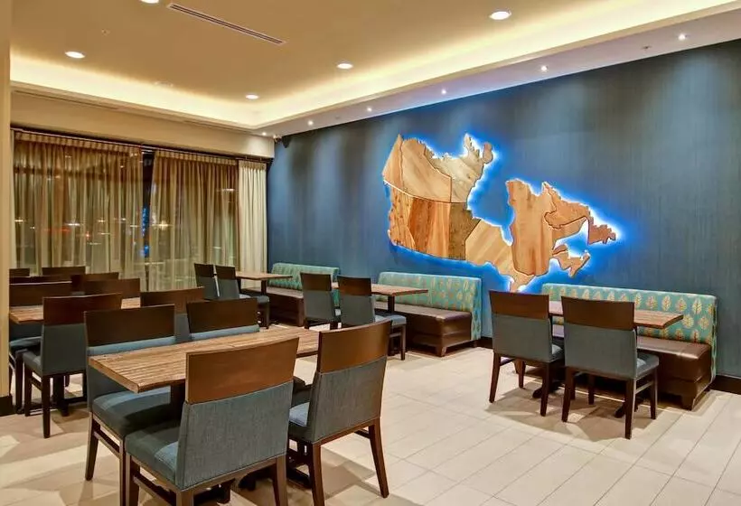 Hotelli Towneplace Suites By Marriott Kincardine