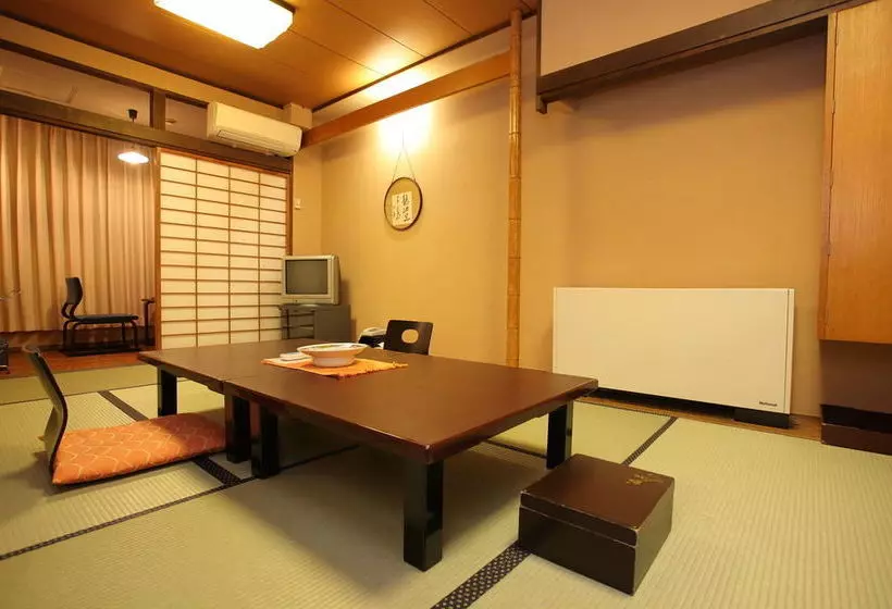 Hotelli Tsutaya Ryokan