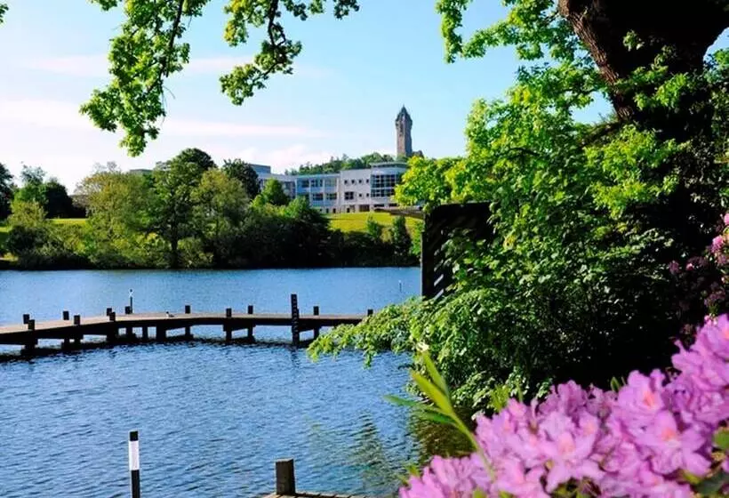 Hotelli Willow Court   Hostel