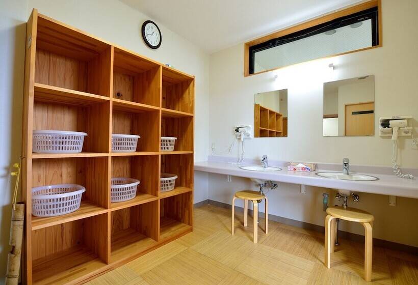 Отель Yasuragi No Yado Yuhana