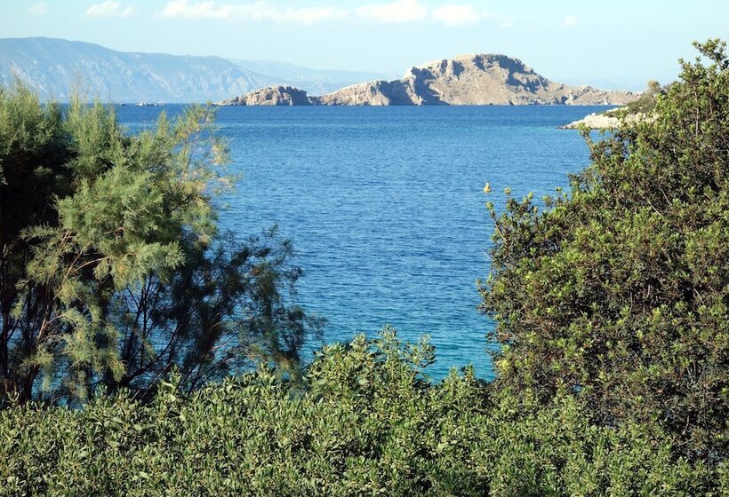 Saronikos Residences