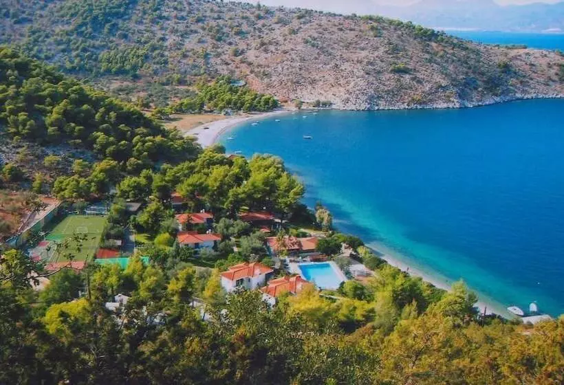 Saronikos Residences