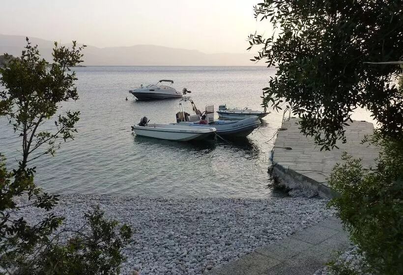 Saronikos Residences