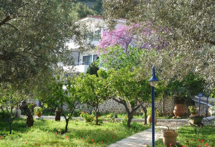 Saronikos Residences