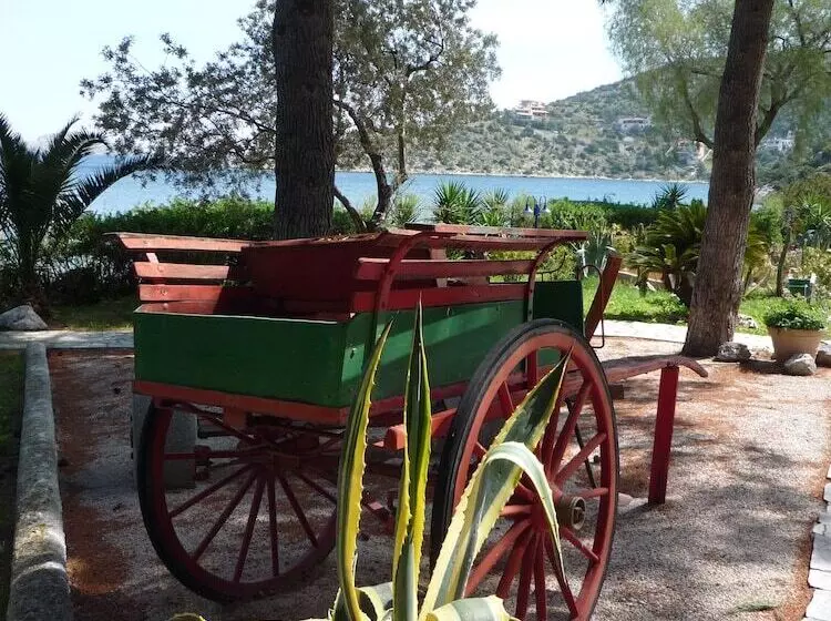 Saronikos Residences